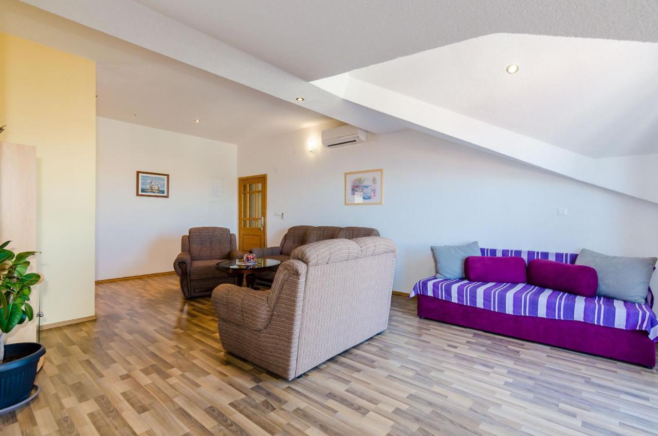 Apartments Zrno تْسافتات المظهر الخارجي الصورة